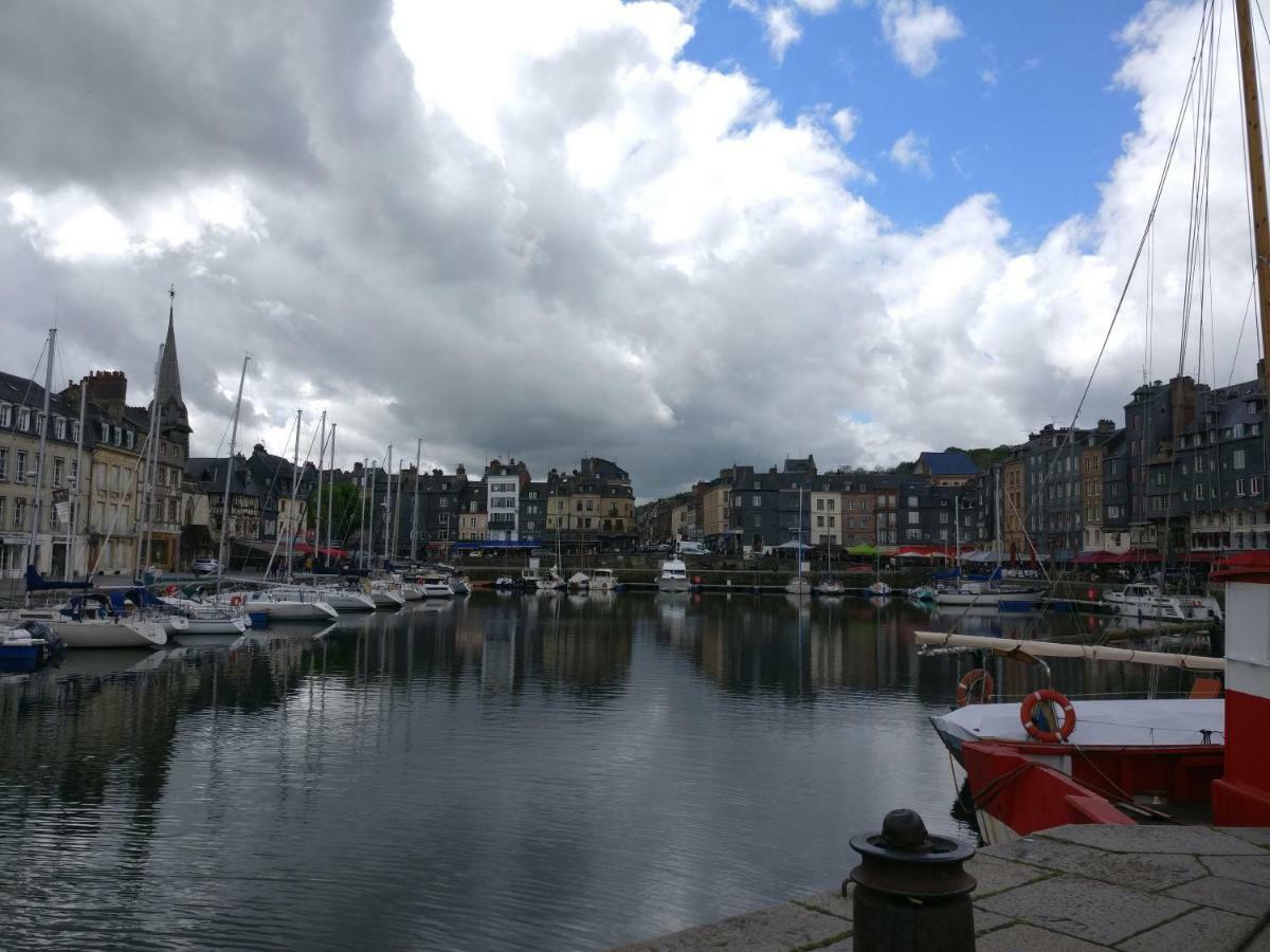 Studio Centre Historique Honfleur Eksteriør billede